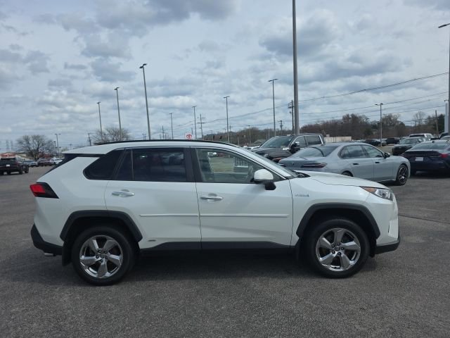 Used 2020 Toyota RAV4 Limited image 4