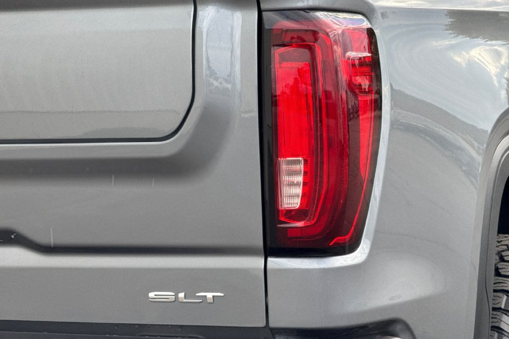 Used 2021 GMC Sierra 1500 SLT w/ SLT Premium Package AWD/4WD image 27