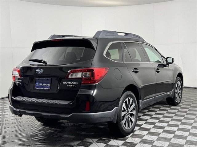 Used 2015 Subaru Outback 3.6R Limited image 10