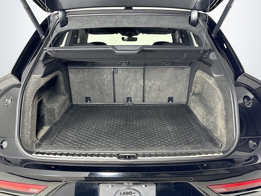 Used 2022 Bentley Bentayga AWD/4WD image 30
