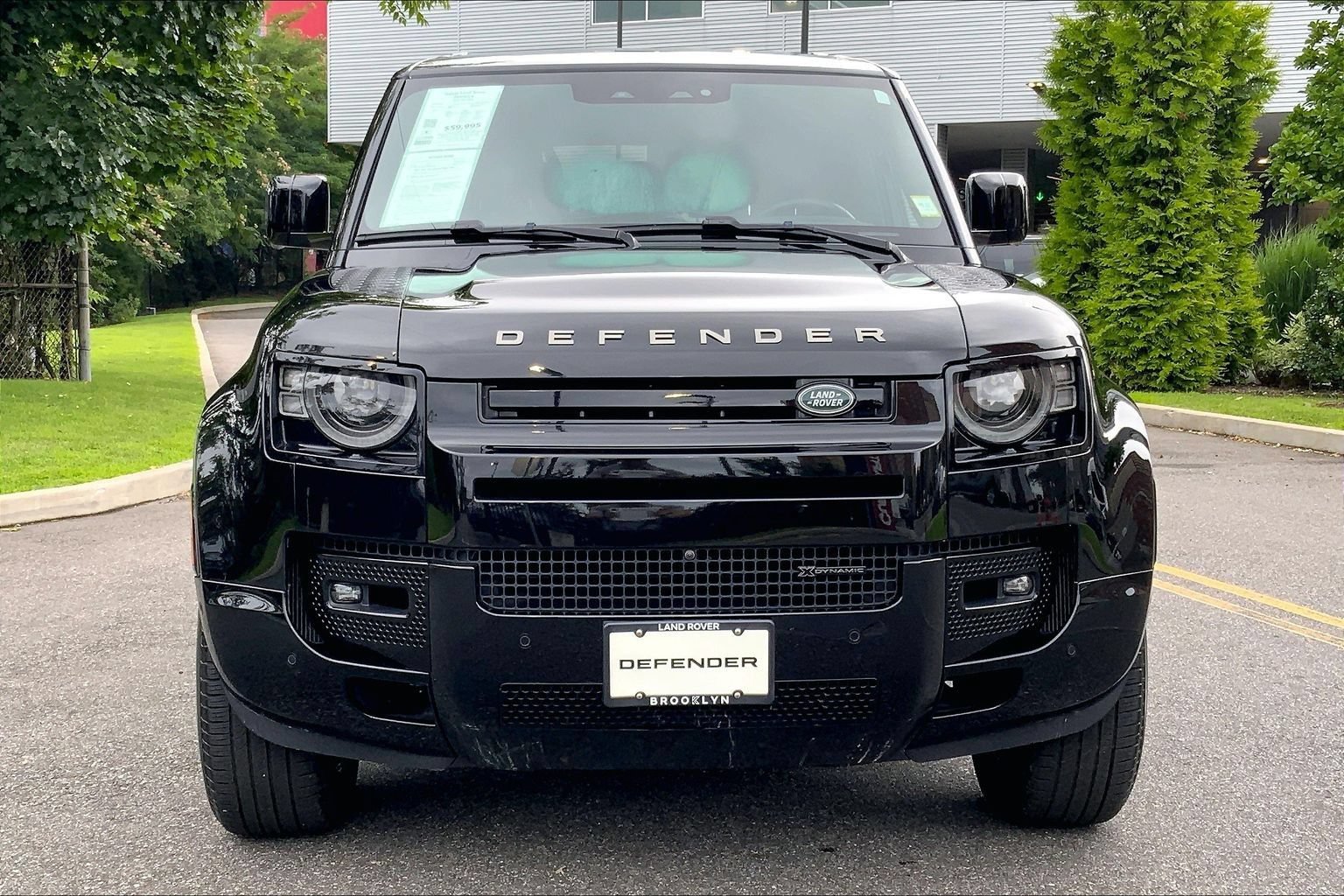 Used 2023 Land Rover Defender 130 X-Dynamic SE AWD/4WD image 3
