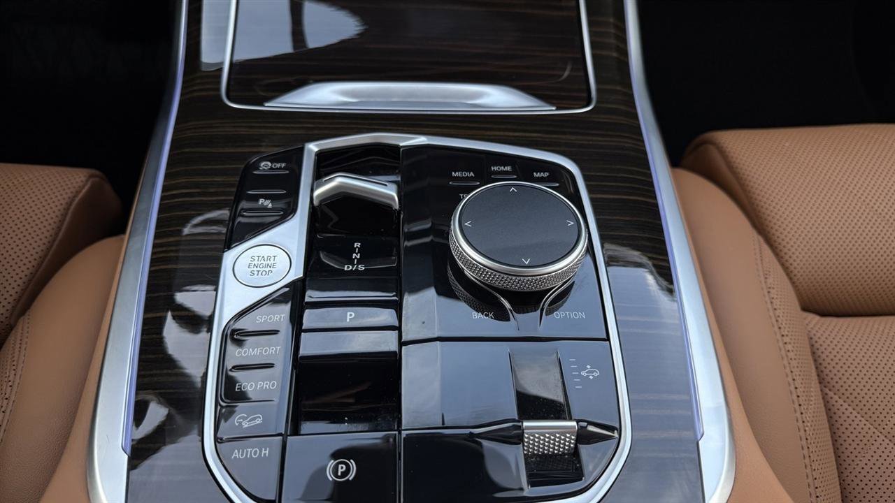 Used 2024 BMW X7 xDrive40i image 67