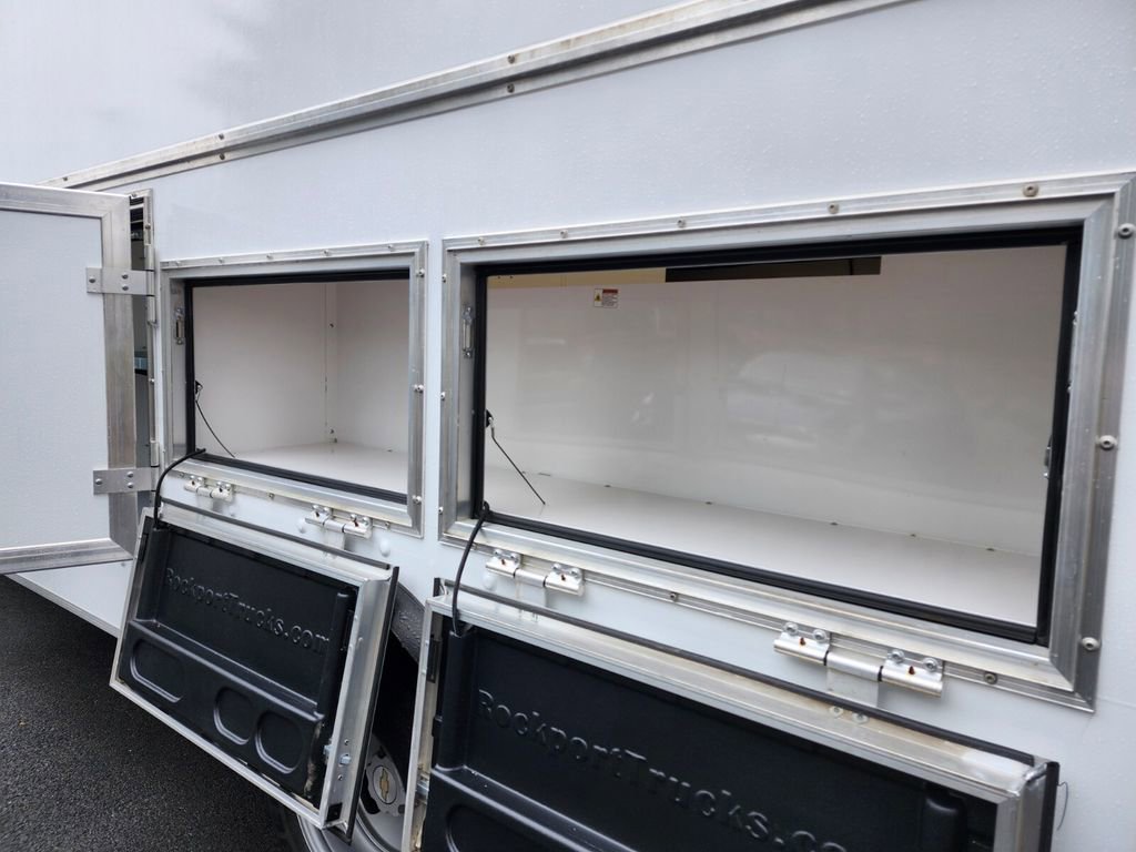 Used 2022 Chevrolet Express 3500 w/ Power Convenience Package RWD image 24