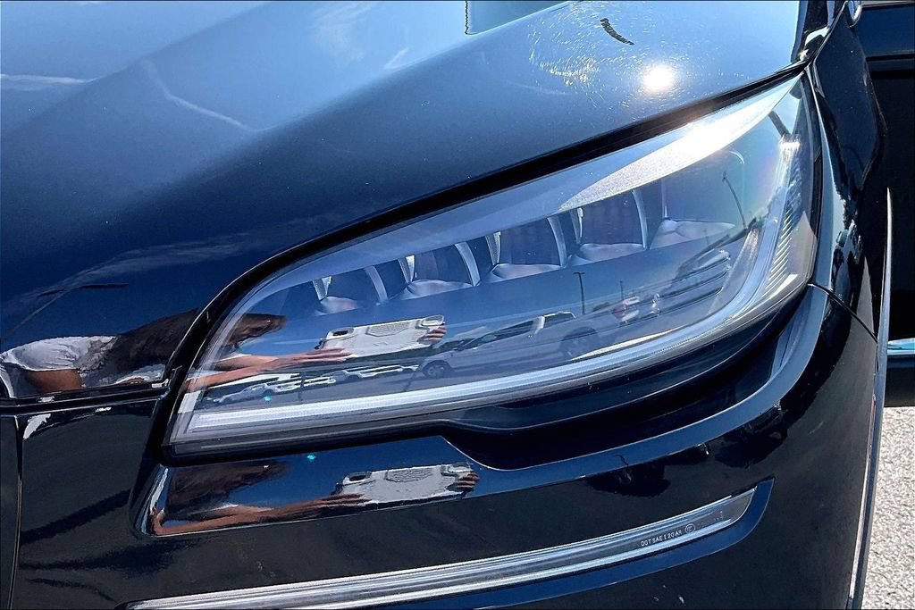 Used 2024 Lincoln Aviator Reserve AWD/4WD image 33