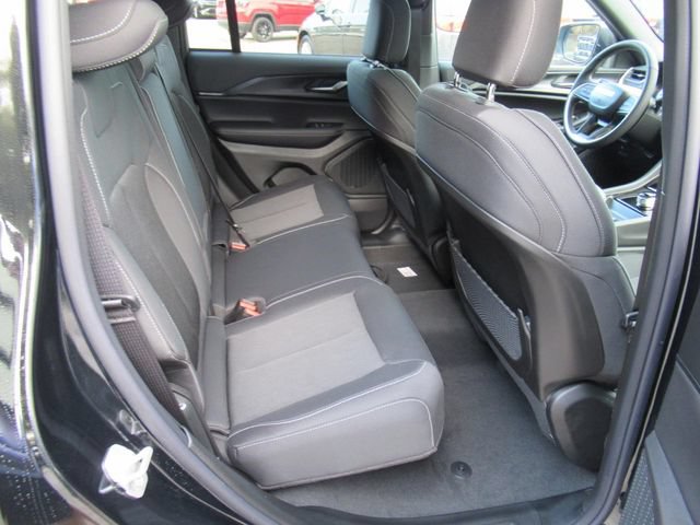 New 2026 Jeep Grand Cherokee Laredo X RWD image 27