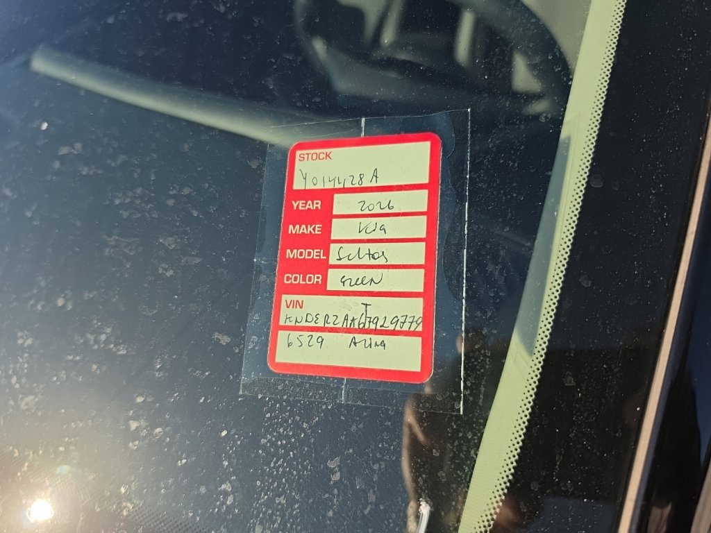 Used 2026 Kia Seltos EX FWD image 9