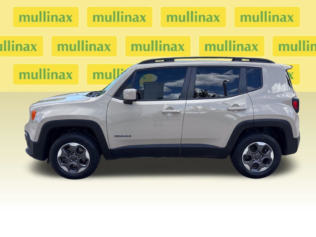 Used 2016 Jeep Renegade Latitude AWD/4WD image 13
