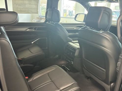 New 2026 Jeep Grand Wagoneer L Limited AWD/4WD image 30