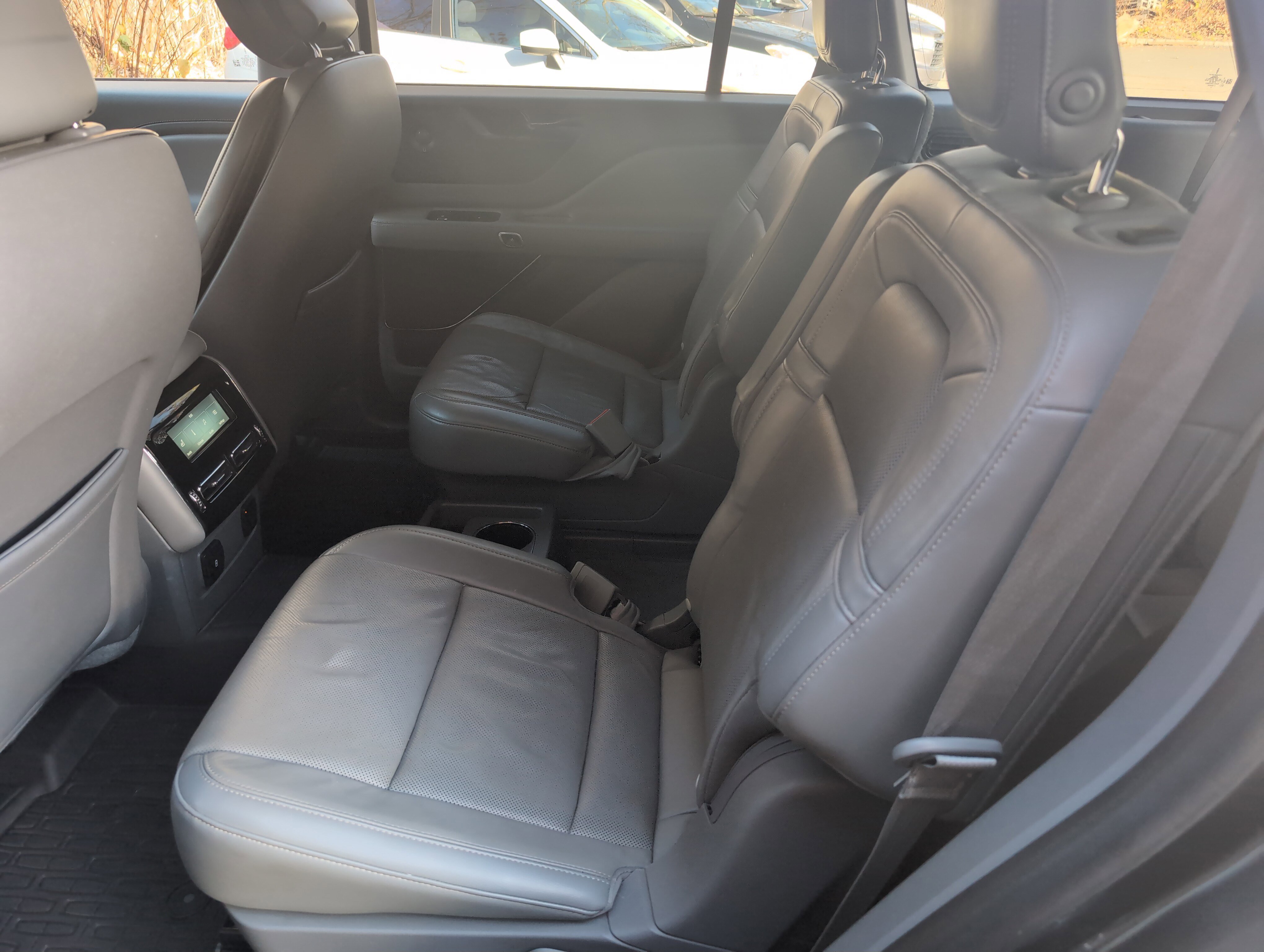 Used 2020 Lincoln Aviator Reserve w/ Elements Package Plus image 29