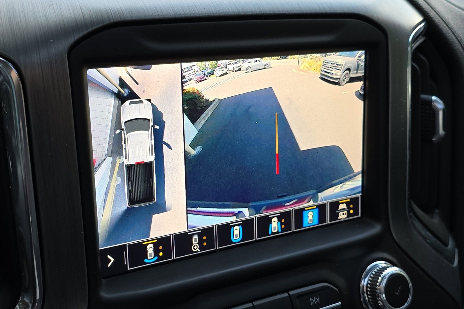 Used 2021 GMC Sierra 3500 Denali w/ Denali Ultimate Package AWD/4WD image 18