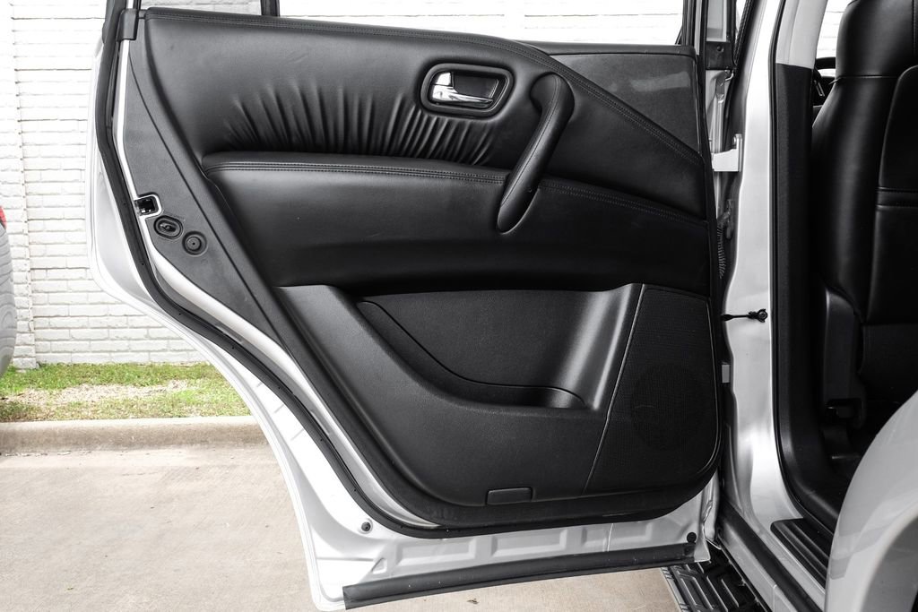 Used 2021 Nissan Armada SV AWD/4WD image 47
