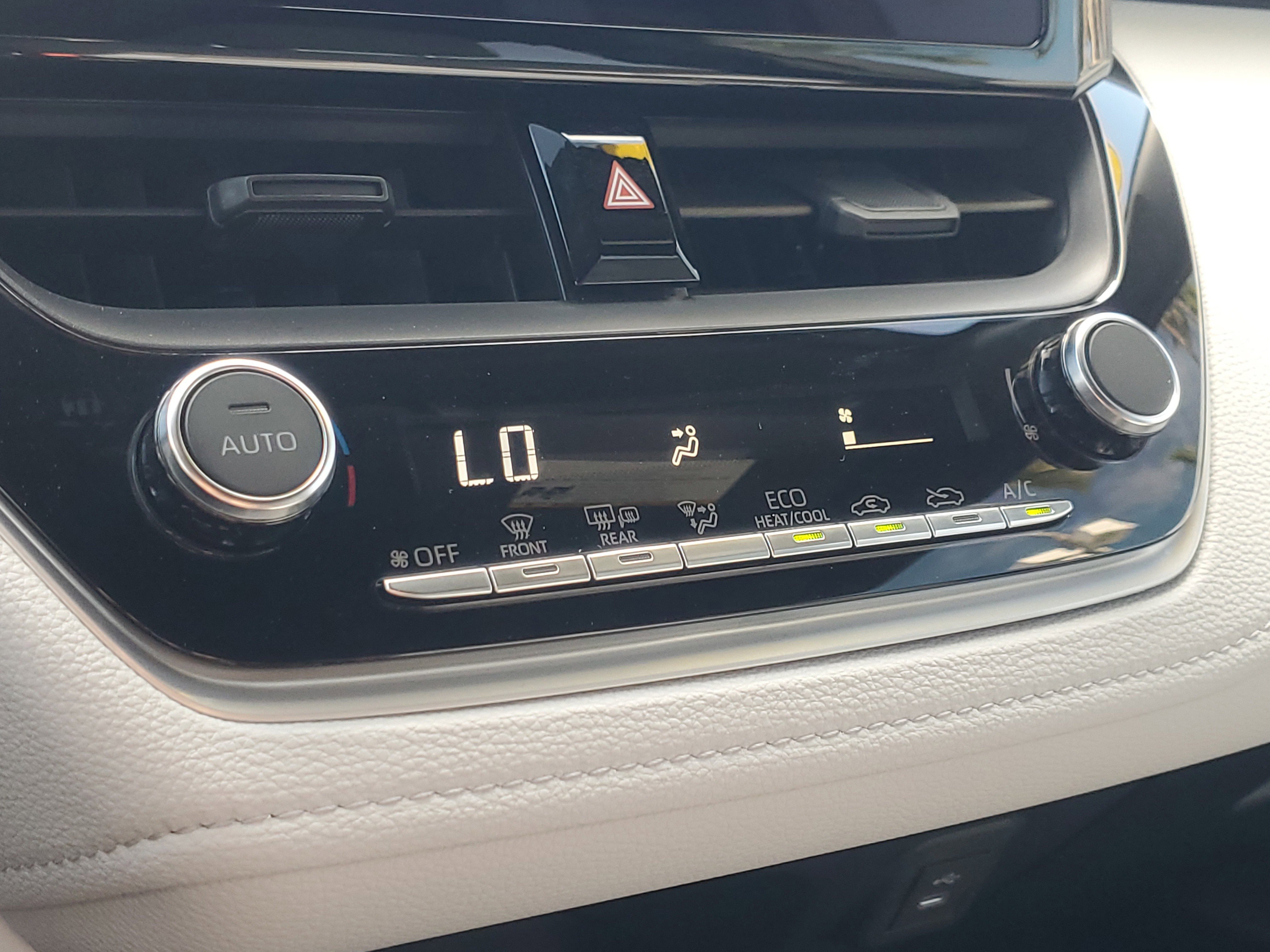 Certified 2024 Toyota Corolla SE FWD image 28