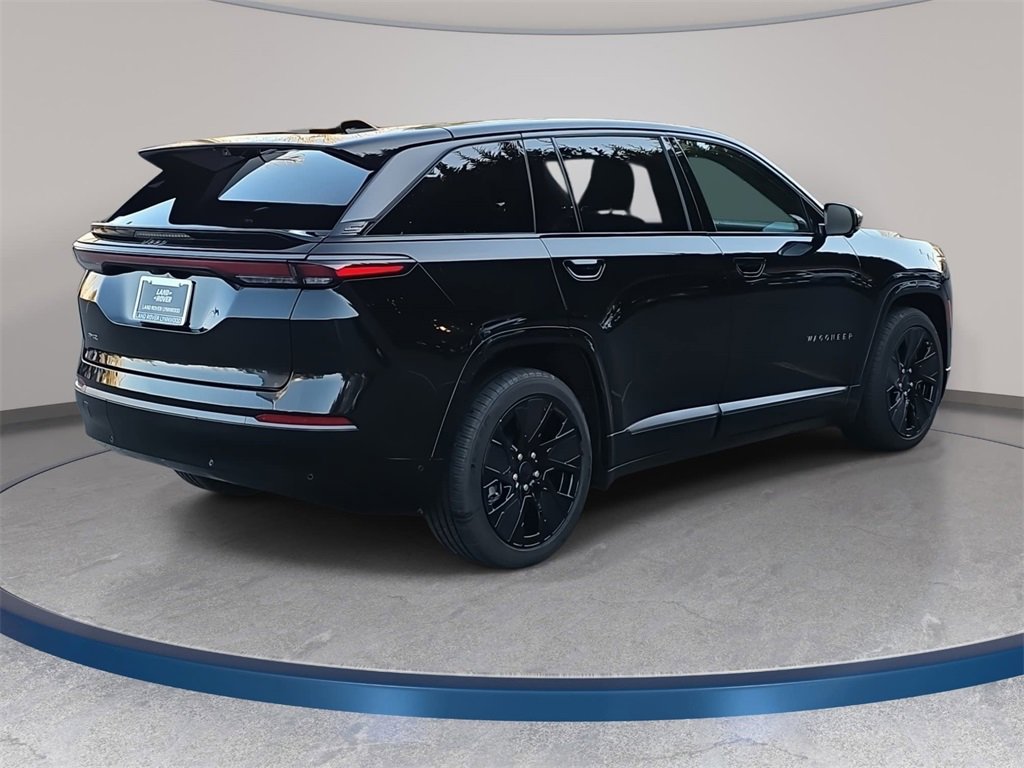 Used 2025 Jeep Wagoneer S Launch Edition image 6