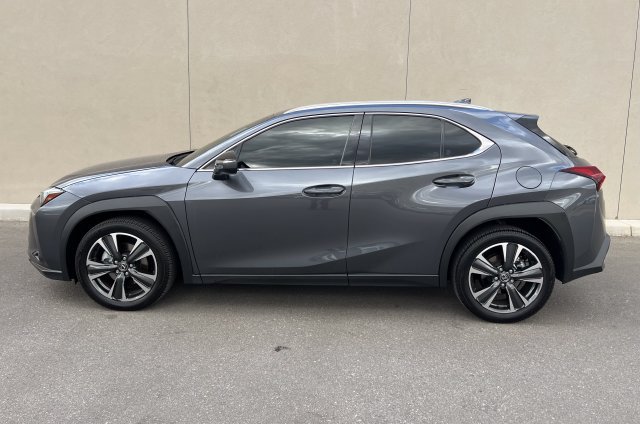 Used 2026 Lexus UX 300h FWD w/ Accessory Package (Z1) image 4