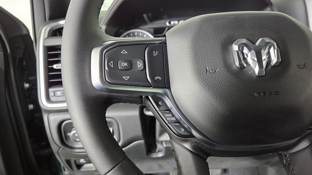 New 2026 RAM 1500 4x4 Crew Cab image 13
