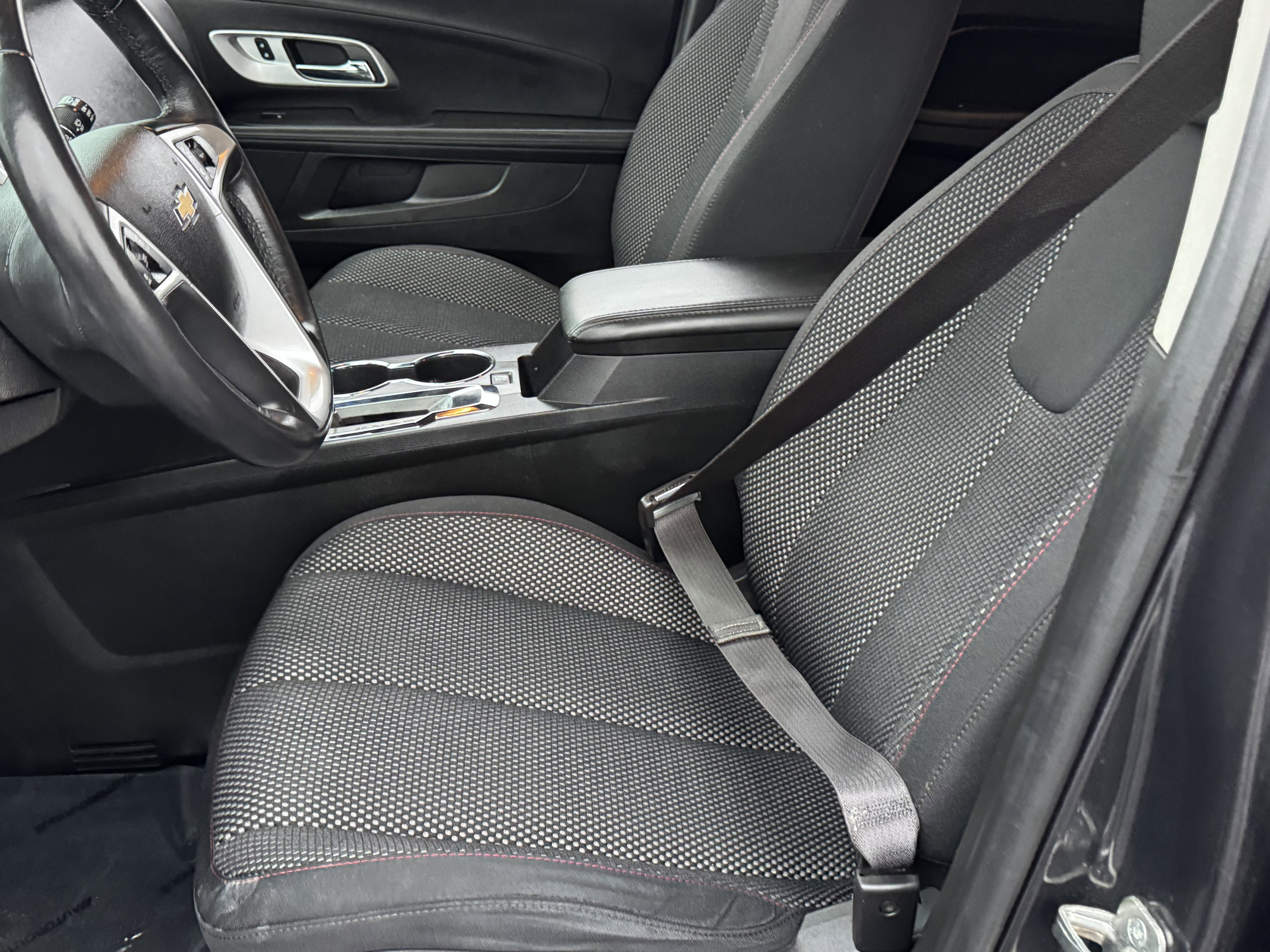 Used 2016 Chevrolet Equinox LT w/ Convenience Package image 8