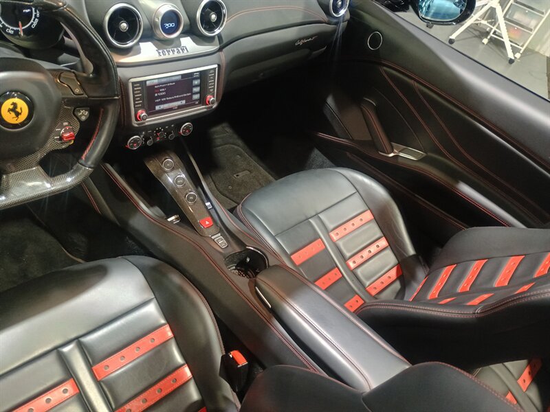 Used 2018 Ferrari California T RWD image 25