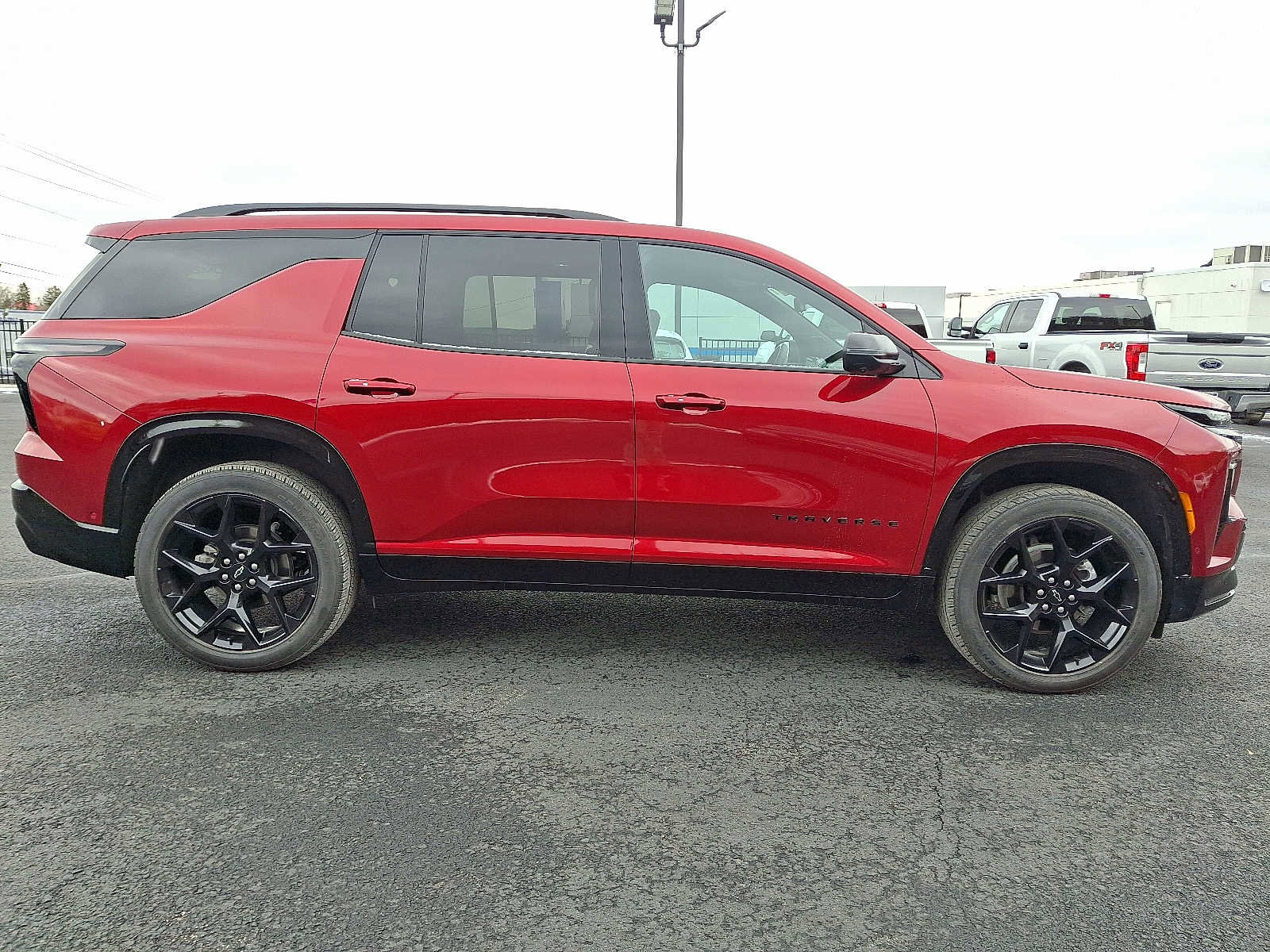 Used 2024 Chevrolet Traverse RS image 8