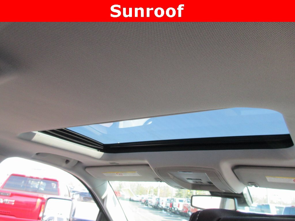 Used 2016 GMC Sierra 3500 Denali w/ Duramax Plus Package image 16