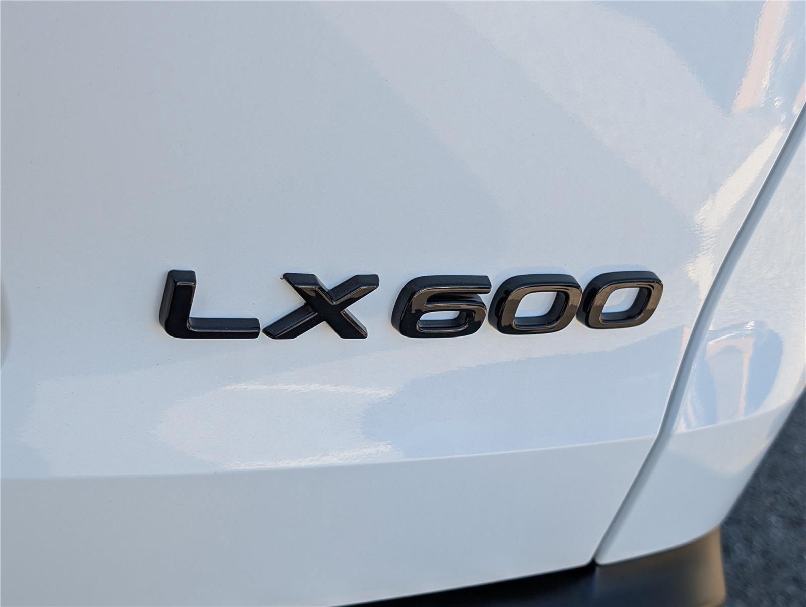 New 2026 Lexus LX 600 F Sport w/ Accessory Package (2T) AWD/4WD image 5