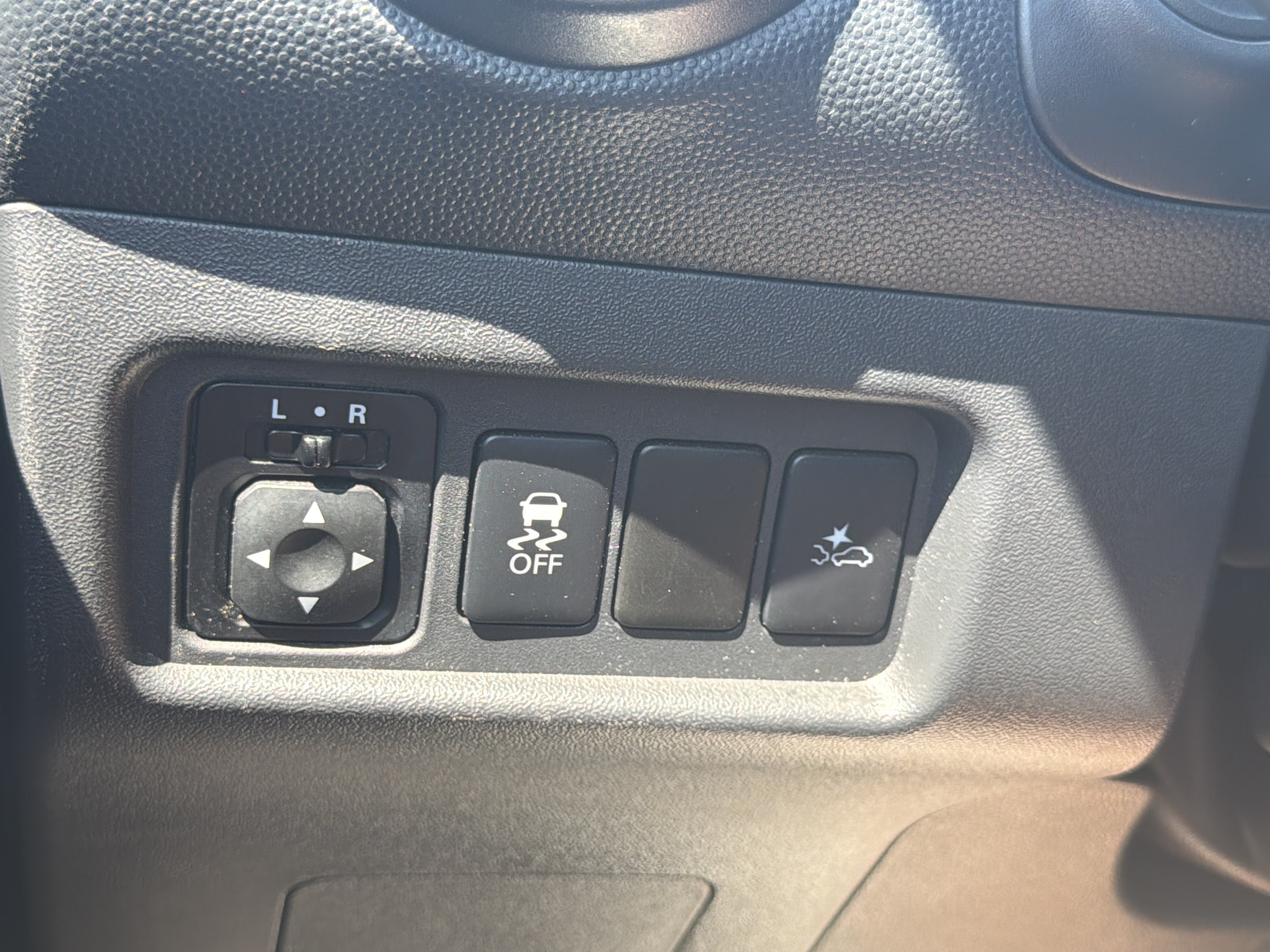 Used 2024 Mitsubishi Mirage ES FWD image 30