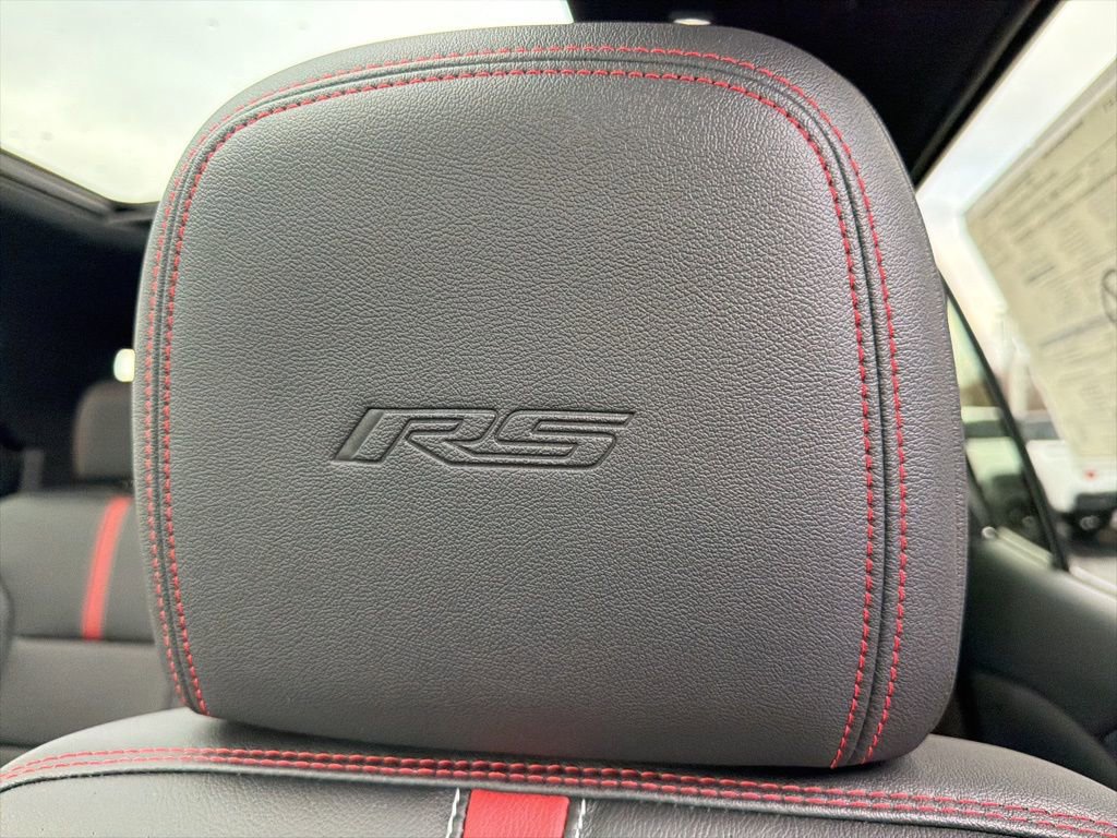 New 2026 Chevrolet Traverse RS w/ LPO, Floor Liner Package image 21