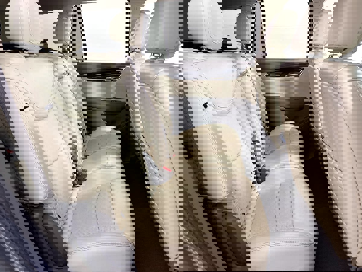 Used 2020 Cadillac XT6 Premium Luxury image 35