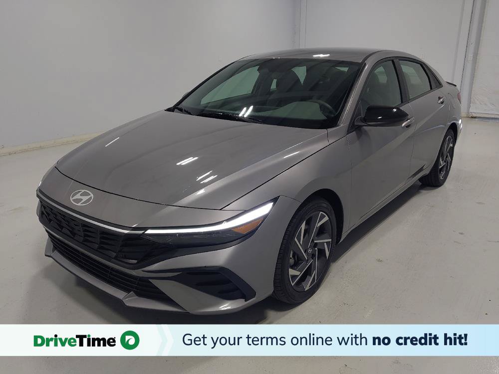 Used 2025 Hyundai Elantra Sport FWD image 1