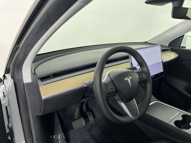 Used 2021 Tesla Model Y Long Range AWD/4WD image 10