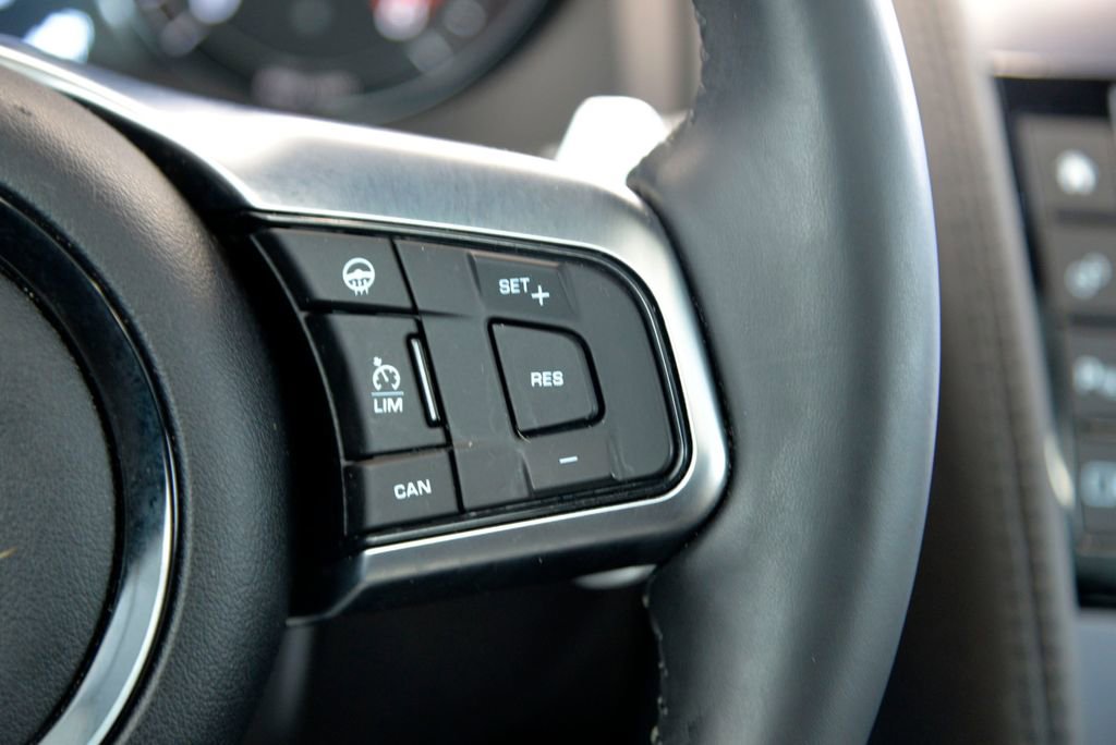 Used 2018 Jaguar F-TYPE Coupe image 23