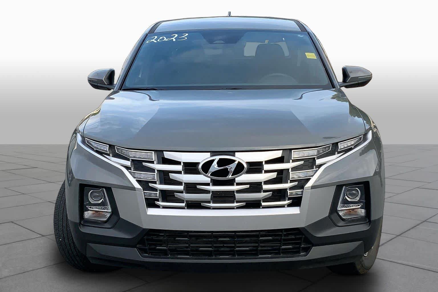 Used 2023 Hyundai Santa Cruz SEL AWD/4WD image 4