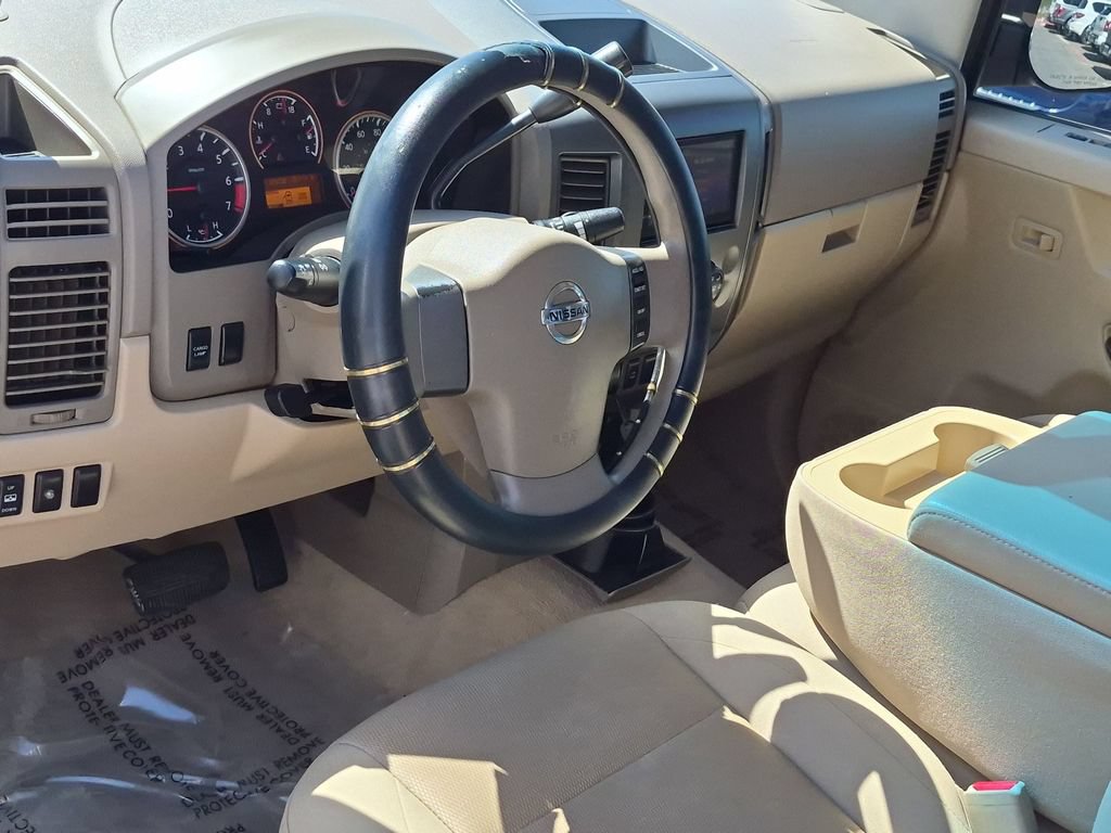 Used 2008 Nissan Titan XE RWD image 2
