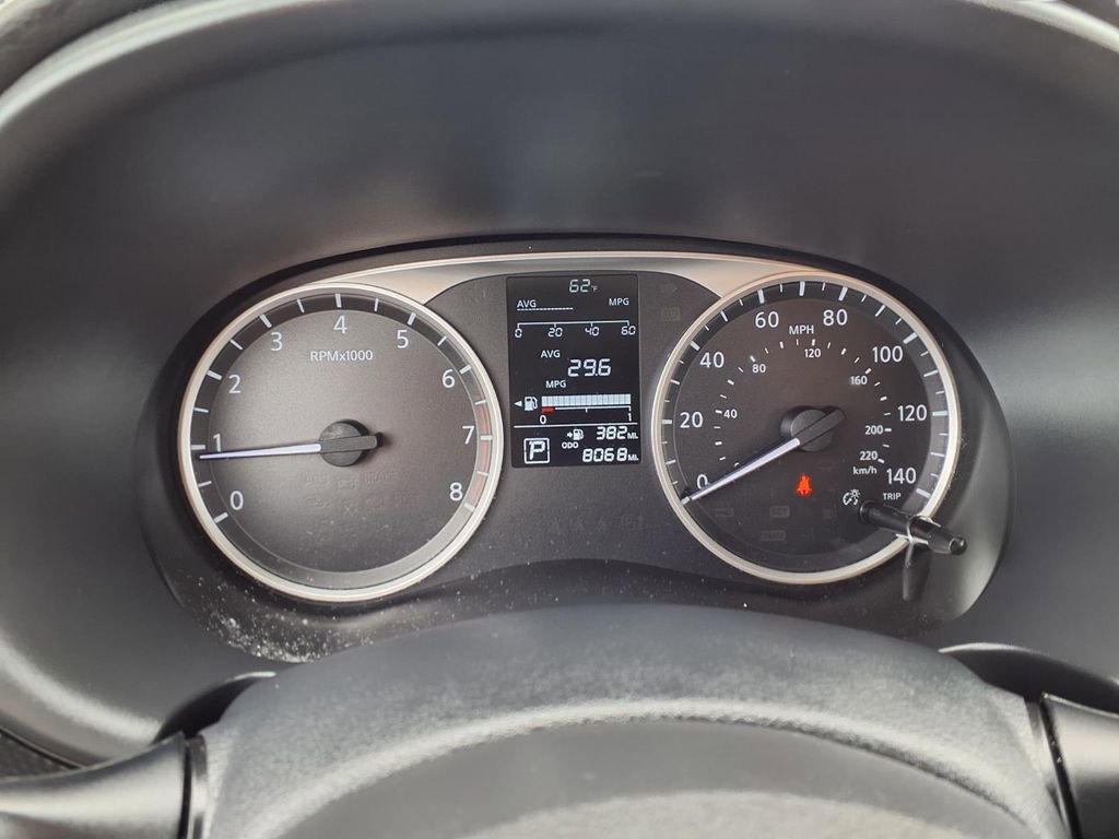 Certified 2025 Nissan Kicks Play S image 17