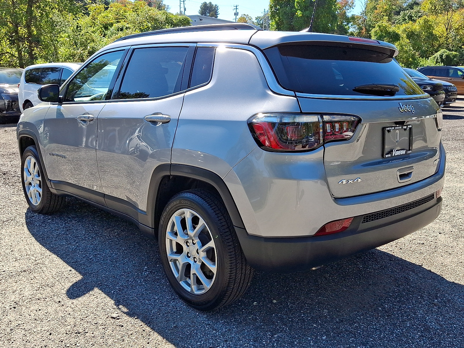 Certified 2023 Jeep Compass Latitude AWD/4WD image 4