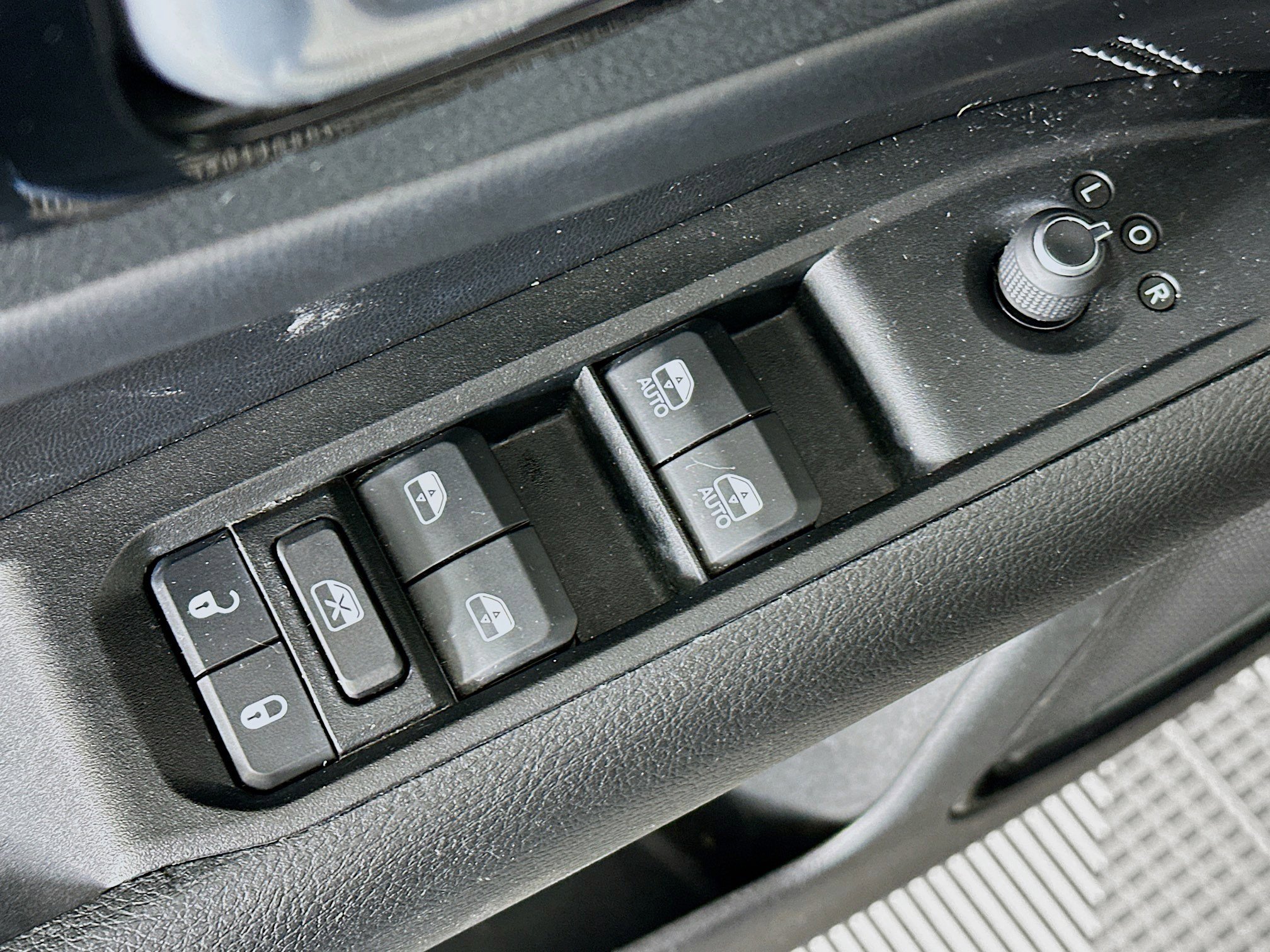 Used 2022 Jeep Compass Latitude FWD image 15