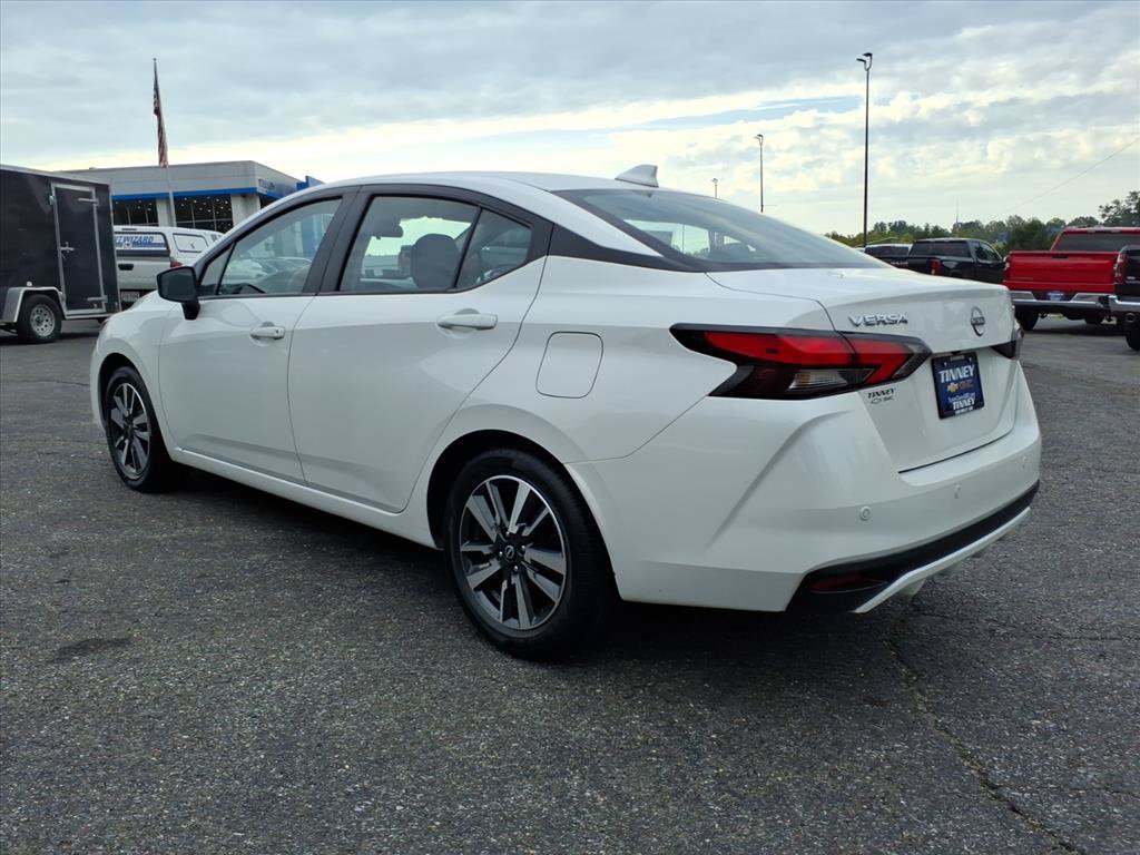 Used 2024 Nissan Versa SV FWD image 5