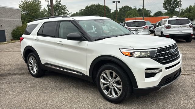 Used 2024 Ford Explorer XLT w/ Equipment Group 202A AWD/4WD image 27