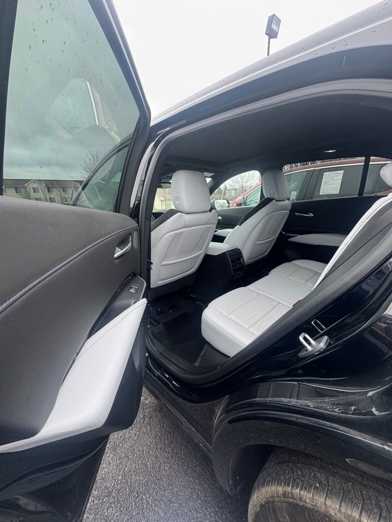 Used 2024 Cadillac XT4 Sport image 19