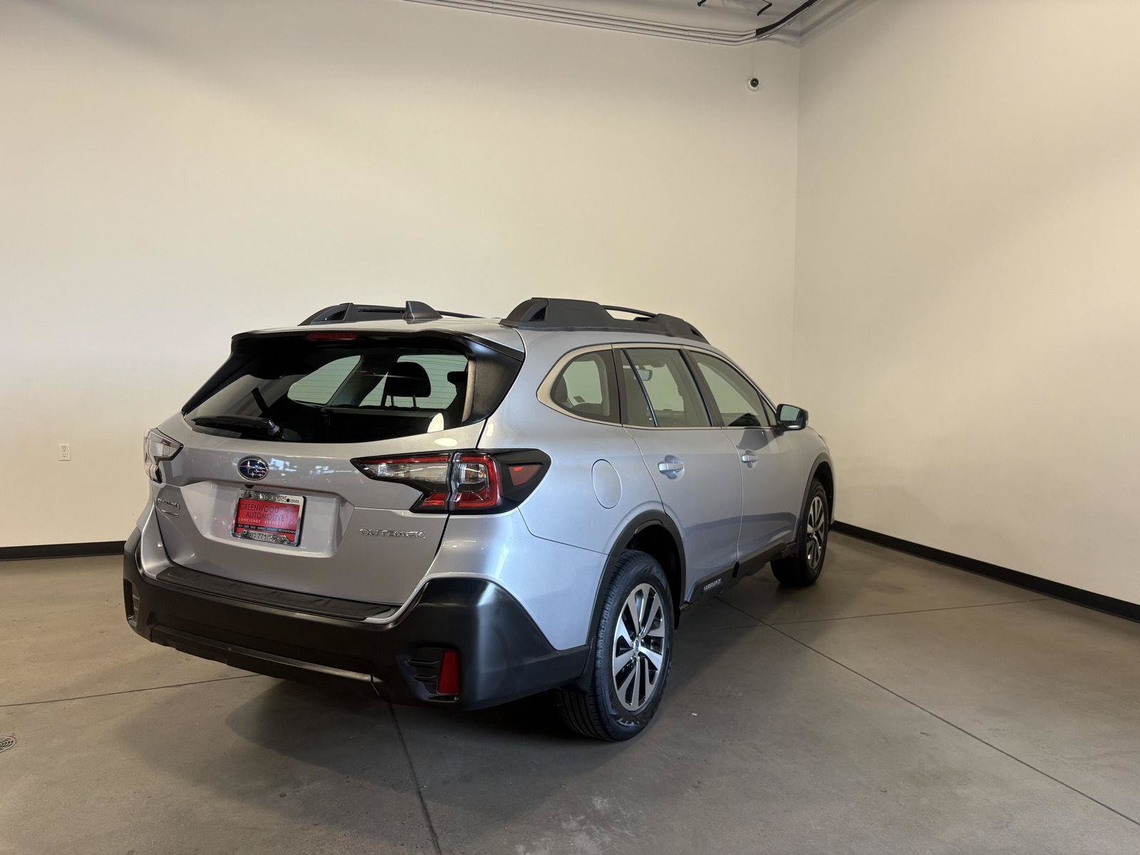 Used 2021 Subaru Outback AWD/4WD image 3