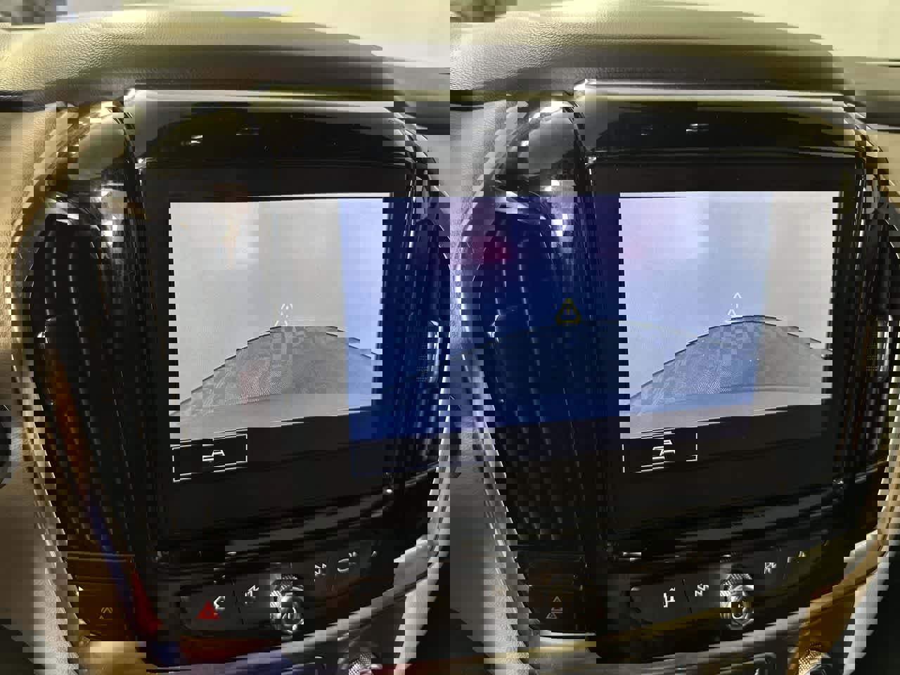 Used 2023 Chevrolet Traverse LT image 7