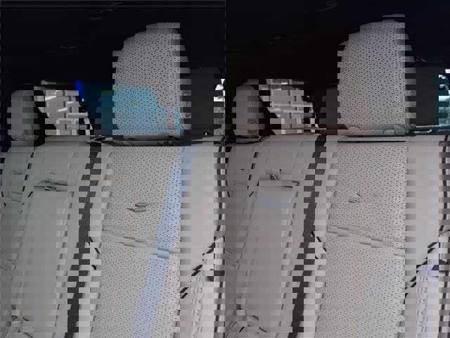 Used 2022 Cadillac Escalade Premium Luxury w/ Touring Package image 32