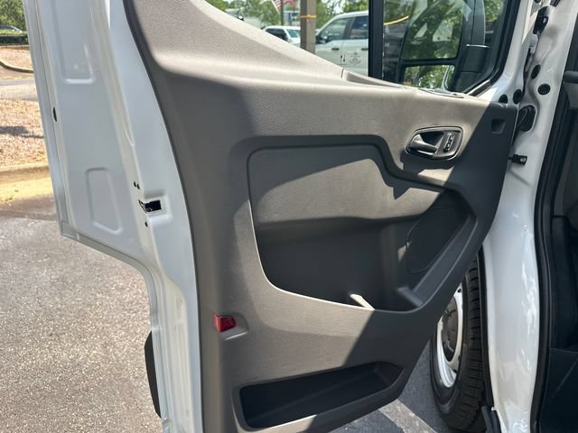 New 2026 Ford Transit 250 148 Medium Roof RWD image 11