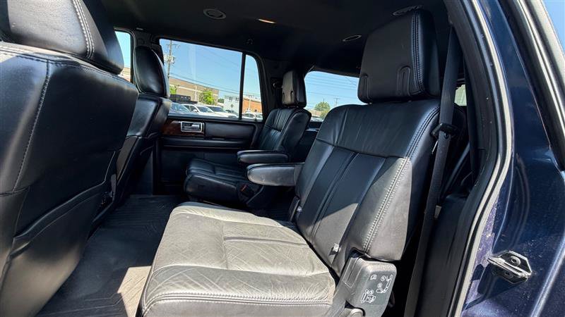 Used 2016 Lincoln Navigator L Select AWD/4WD image 41