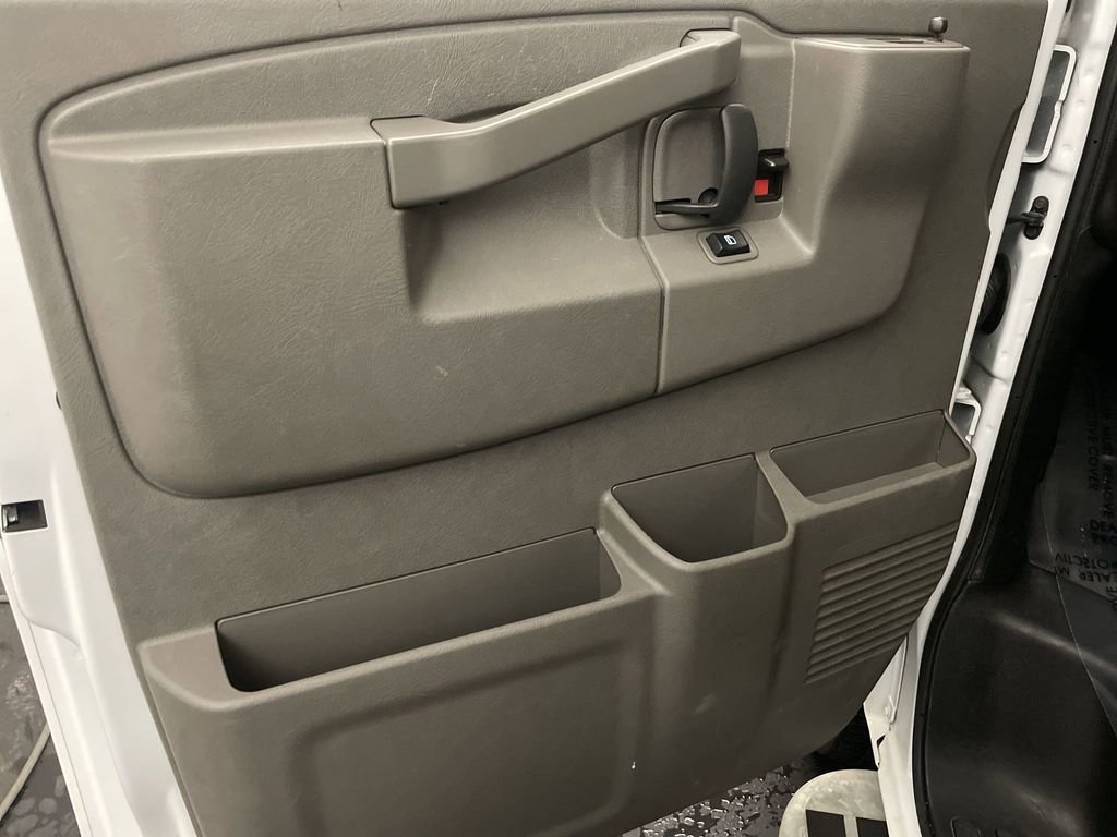 Used 2024 Chevrolet Express 2500 image 14