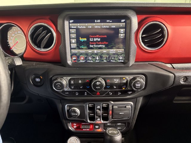 Used 2020 Jeep Wrangler Unlimited Rubicon AWD/4WD image 30