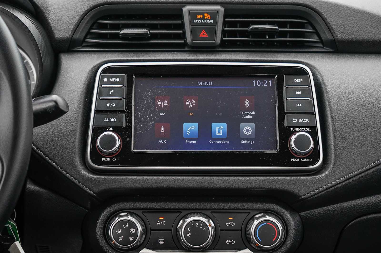 Used 2025 Nissan Versa S w/ Trunk Package FWD image 13
