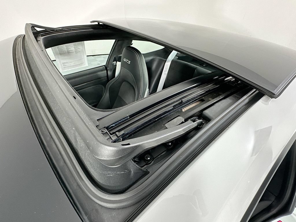 Certified 2017 Porsche 911 Carrera GTS RWD image 14