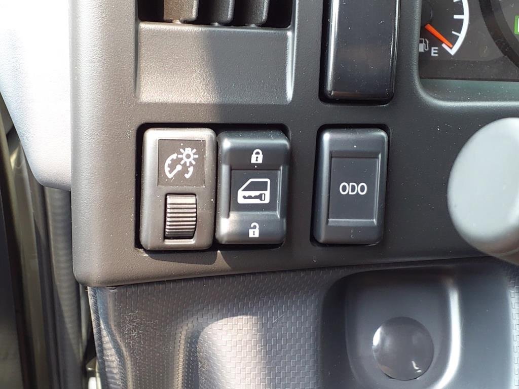 New 2025 Chevrolet Low Cab Forward 5500XG image 9