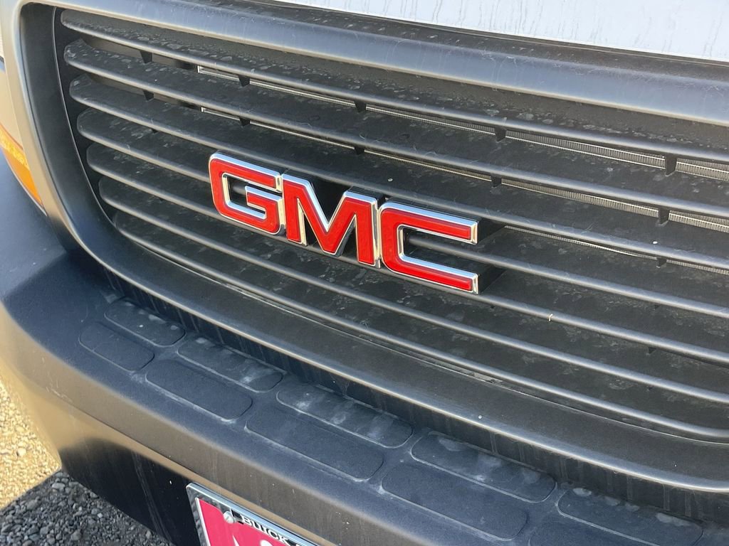 New 2025 GMC Savana 3500 LS image 30