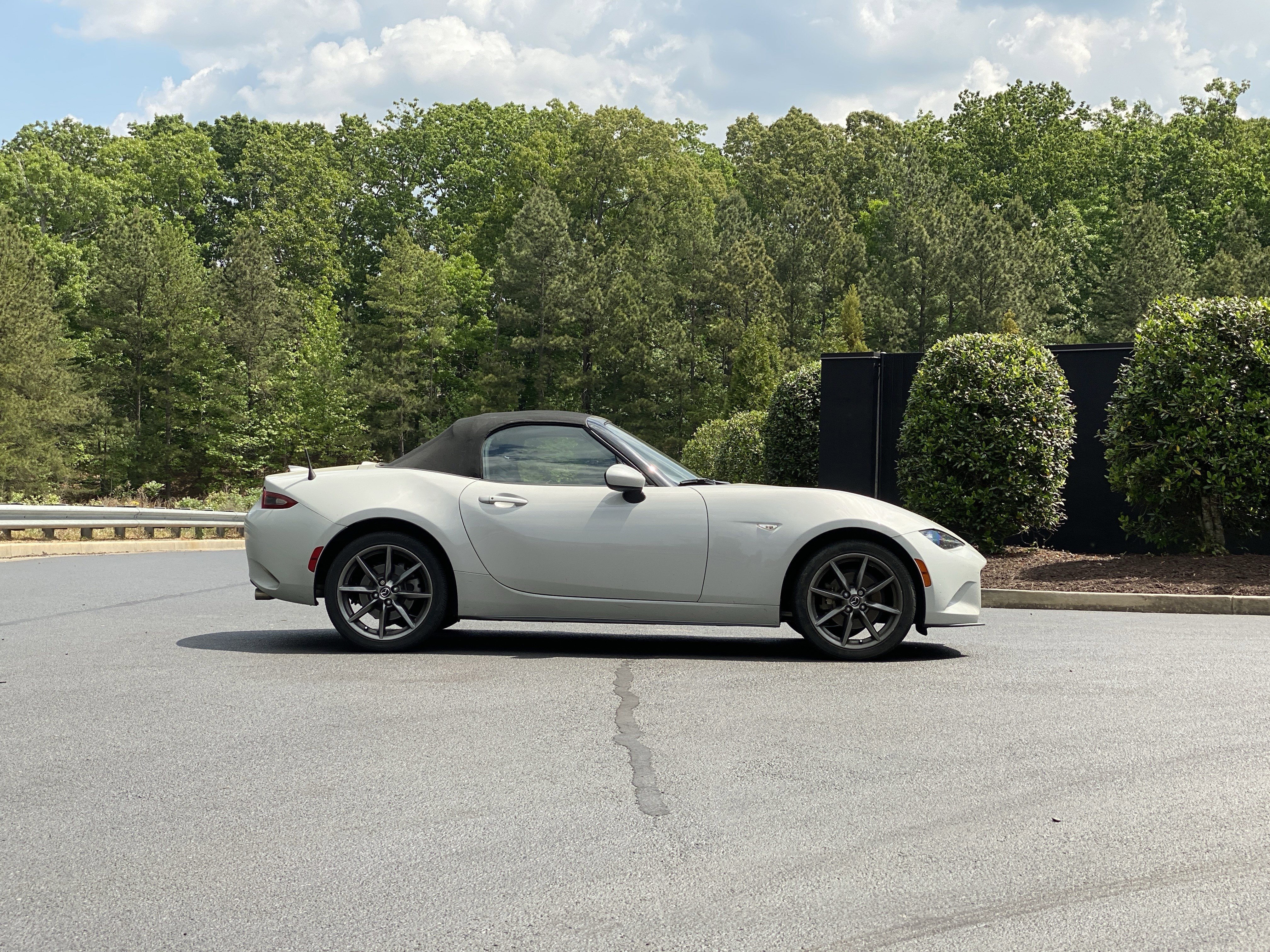 Used 2016 MAZDA MX-5 Miata Grand Touring RWD image 23